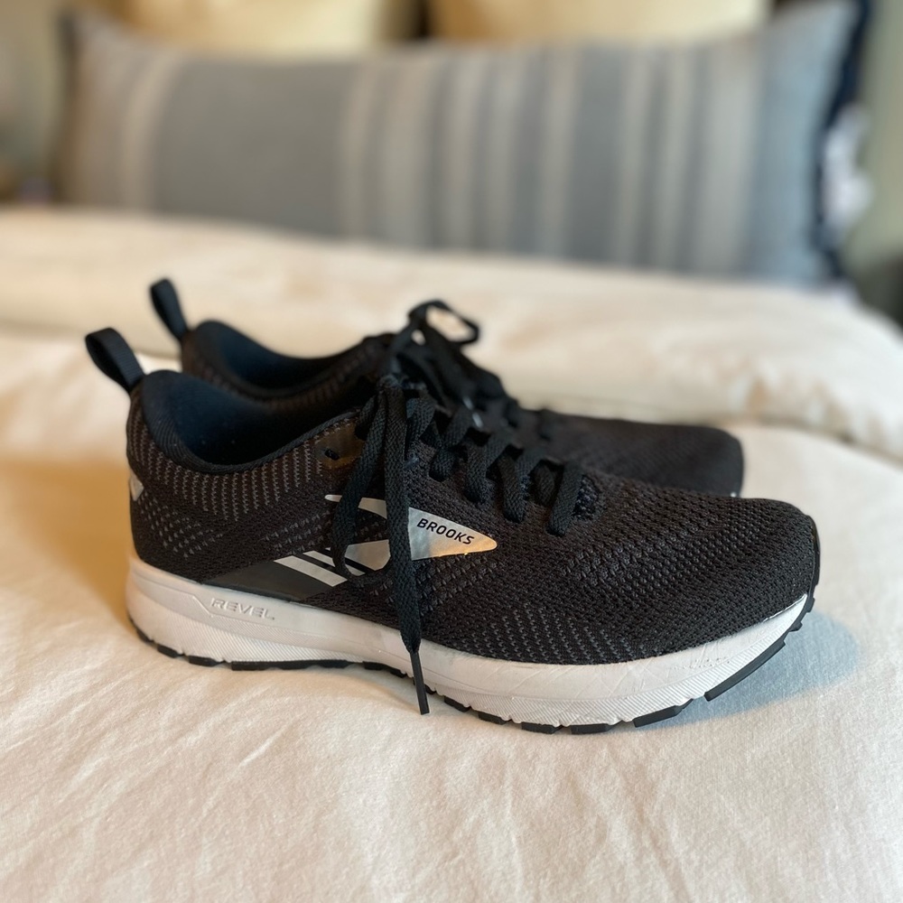 Brooks Revel 5.0 Black
